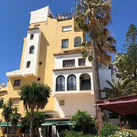 Charming 2 Bed Next To Cabopino Beach, Spain *