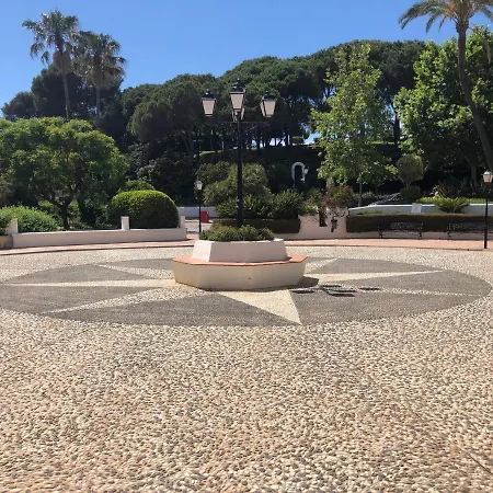 Charming 2 Bed Next To Cabopino Beach, Spain 公寓 马尔韦利亚